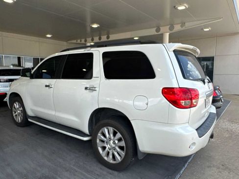 Used 2013 Toyota Sequoia Platinum RWD image 4