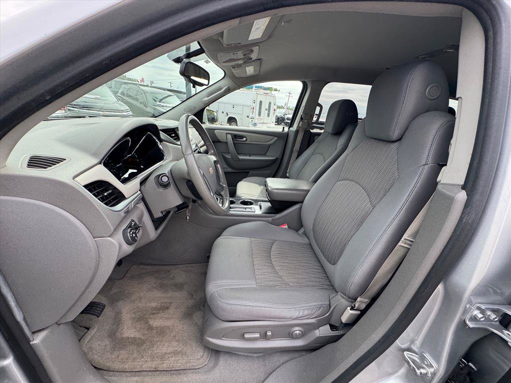 Used 2015 Chevrolet Traverse LT FWD image 16