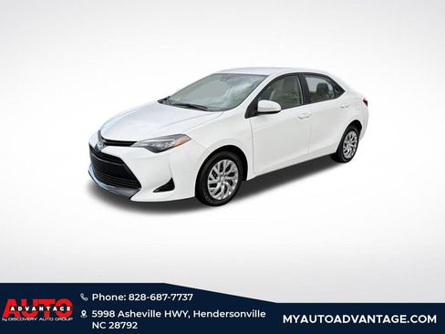 Used 2017 Toyota Corolla LE image 1