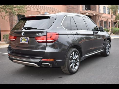 Used 2017 BMW X5 xDrive40e image 7
