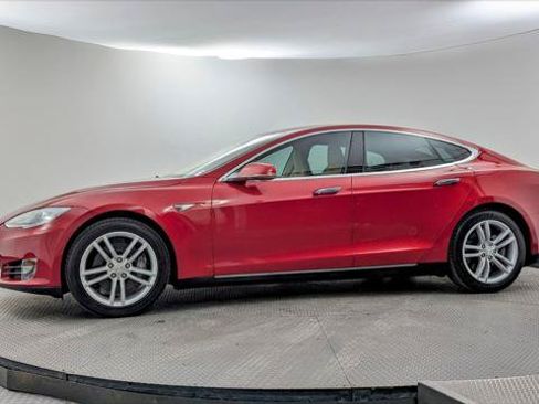 Used 2013 Tesla Model S Performance RWD image 3
