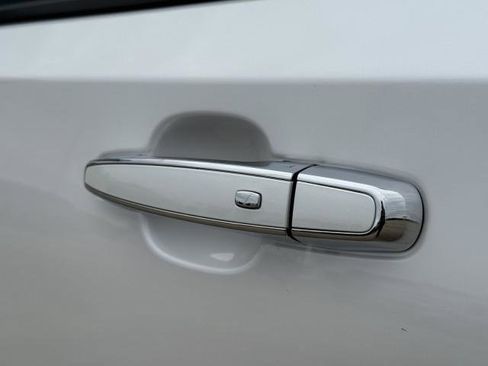 Certified 2024 GMC Terrain Denali image 17