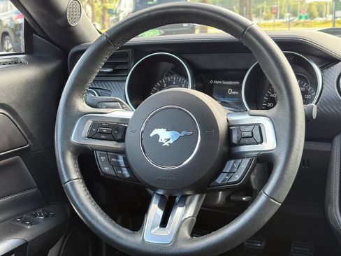 Used 2023 Ford Mustang Coupe RWD image 18