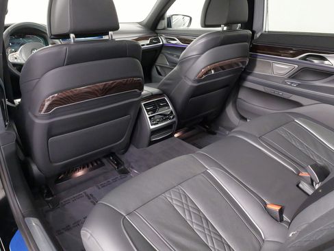 Used 2022 BMW 750i xDrive 750i xDrive w/ Executive Package image 39