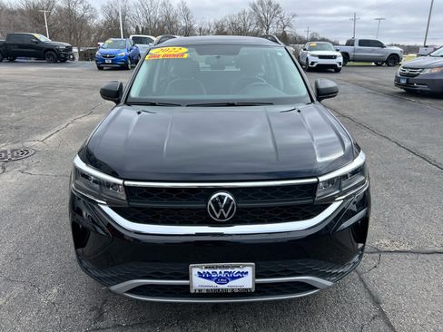 Used 2022 Volkswagen Taos S image 2