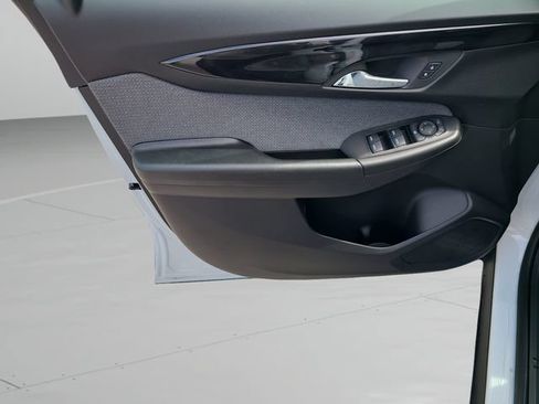 New 2026 Chevrolet TrailBlazer LT w/ Midnight Edition FWD image 16