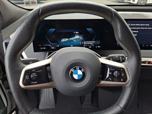 Used 2026 BMW iX xDrive60 w/ Premium Package AWD/4WD image 19