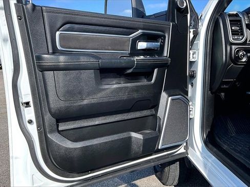 Used 2024 RAM 3500 Laramie w/ Night Edition image 17