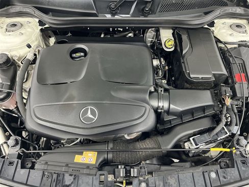 Used 2018 Mercedes-Benz GLA 250 image 28
