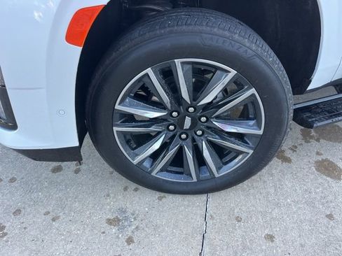 Used 2024 Cadillac Escalade Sport Platinum w/ Heavy-Duty Trailer Package image 54