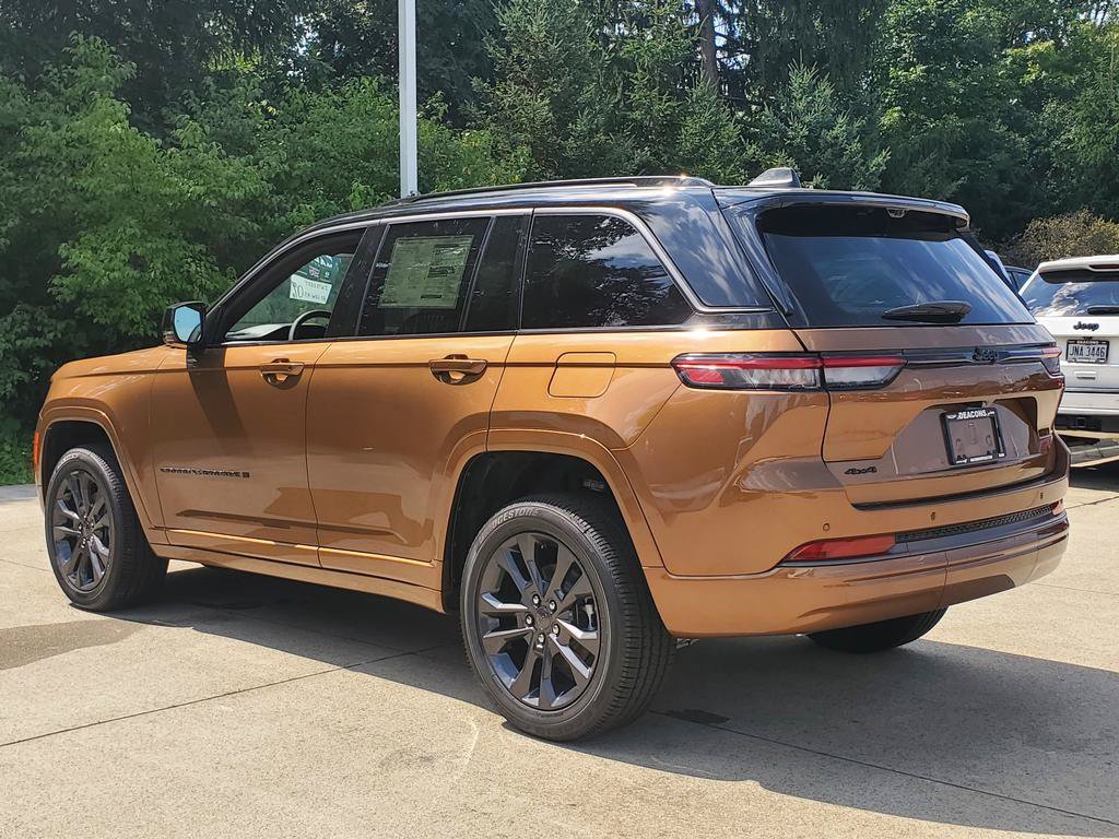 New 2026 Jeep Grand Cherokee Limited AWD/4WD image 4