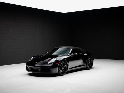 Used 2020 Porsche 911 Carrera image 4