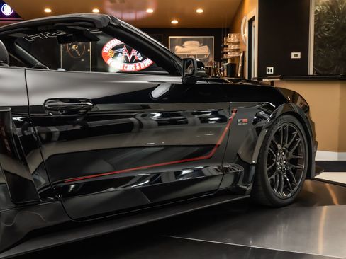 Used 2019 Ford Mustang GT Premium w/ GT Performance Package RWD image 40