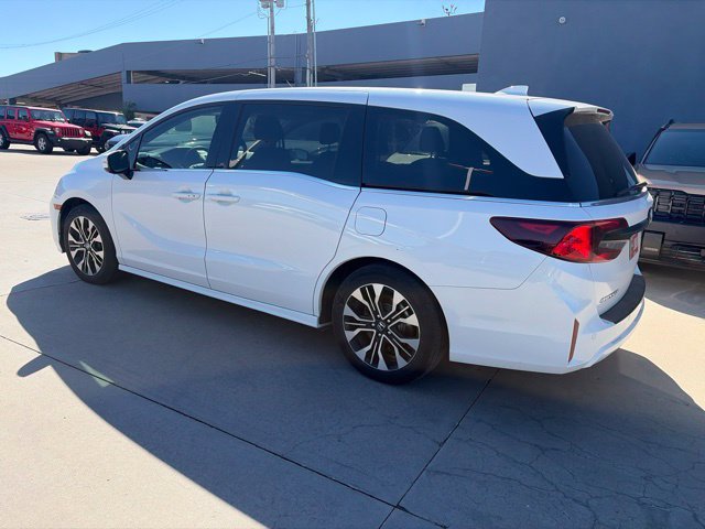 Used 2025 Honda Odyssey Elite image 4