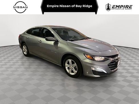 Used 2023 Chevrolet Malibu LT image 1