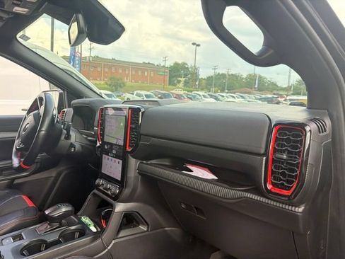 Used 2025 Ford Ranger Raptor AWD/4WD image 9