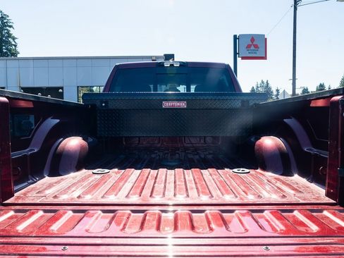 Used 2024 RAM 2500 Tradesman w/ Chrome Appearance Group image 7