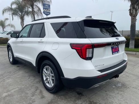 New 2026 Ford Explorer Active w/ Active Comfort Package image 3