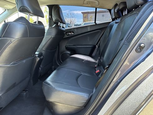 Used 2022 Toyota Prius Prime XLE FWD image 19
