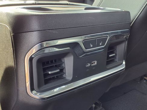 Used 2024 GMC Sierra 1500 Denali w/ Technology Package AWD/4WD image 27