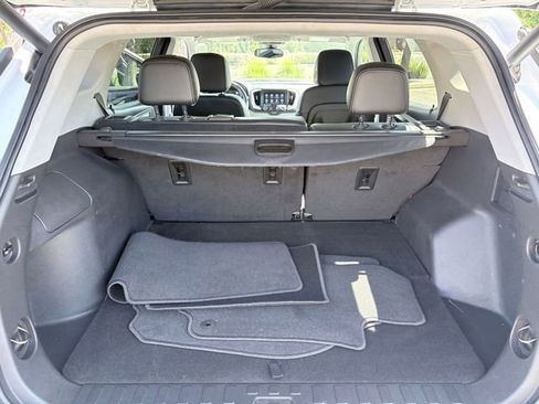Used 2023 GMC Terrain SLT w/ Tech Package AWD/4WD image 29