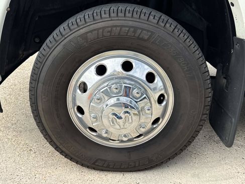 Used 2019 RAM 3500 Limited AWD/4WD image 4