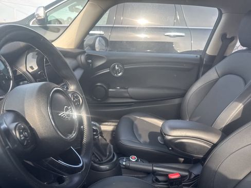 Used 2019 MINI Cooper 2-Door Hardtop image 25