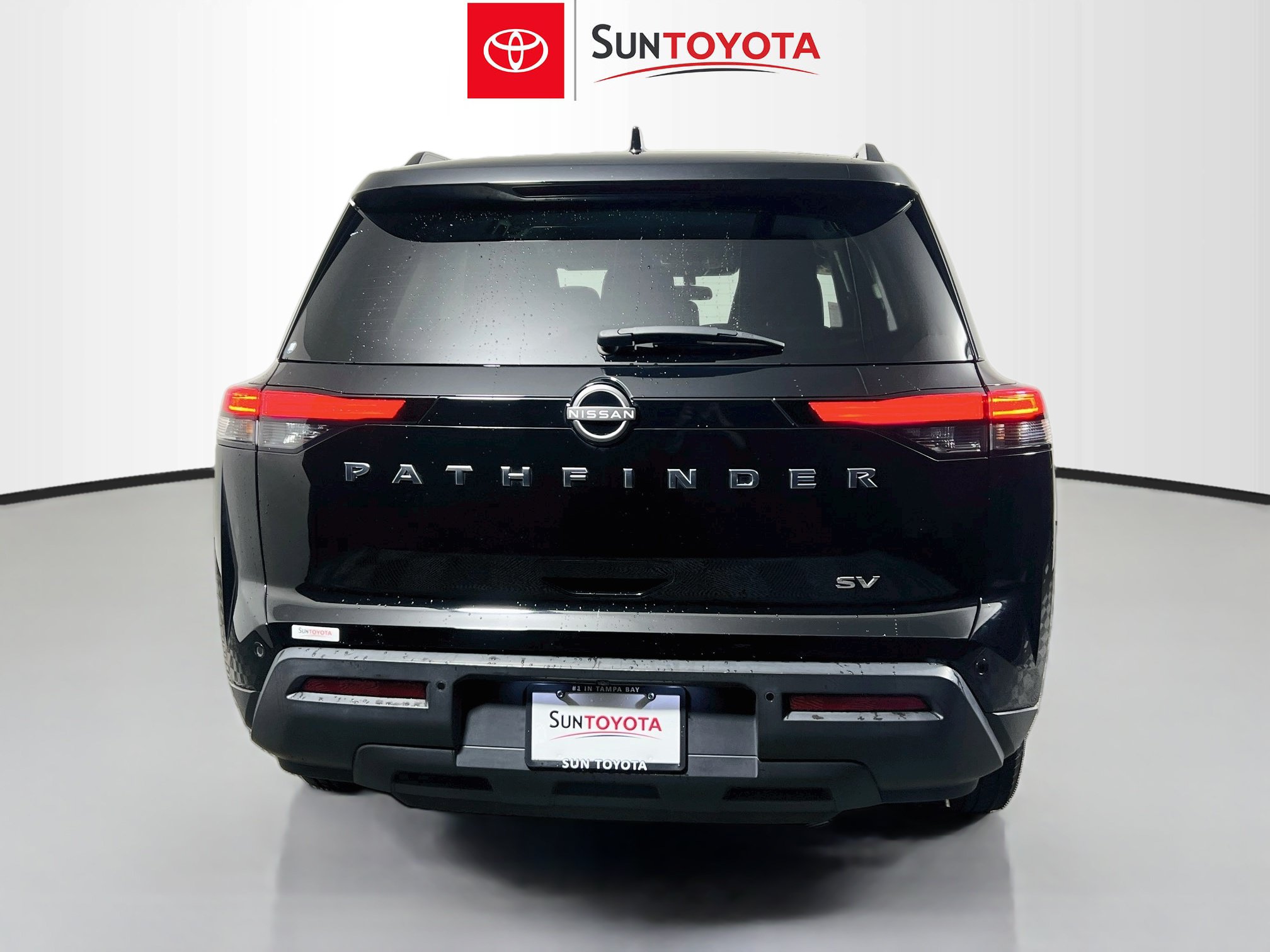 Used 2024 Nissan Pathfinder SV FWD image 5
