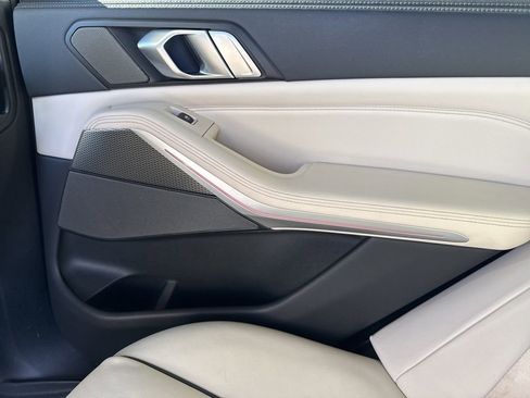 Used 2023 BMW X5 M50i image 19