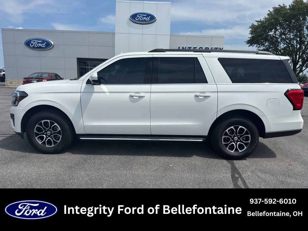 Used 2023 Ford Expedition Max XLT AWD/4WD image 1