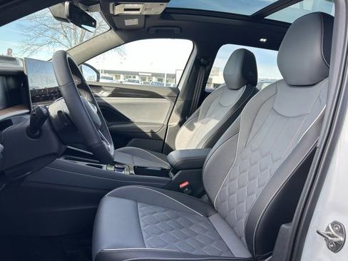 New 2026 Volkswagen Tiguan SEL R-Line AWD/4WD image 22