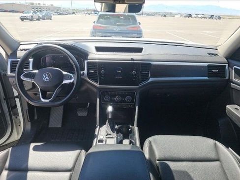 Used 2023 Volkswagen Atlas SE image 7