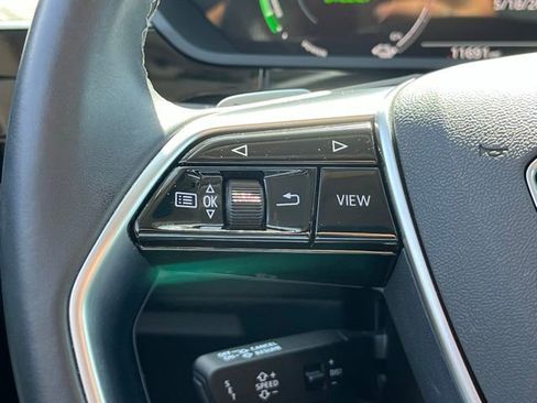 Used 2024 Audi Q8 e-tron Premium Plus w/ Premium Plus Package AWD/4WD image 16