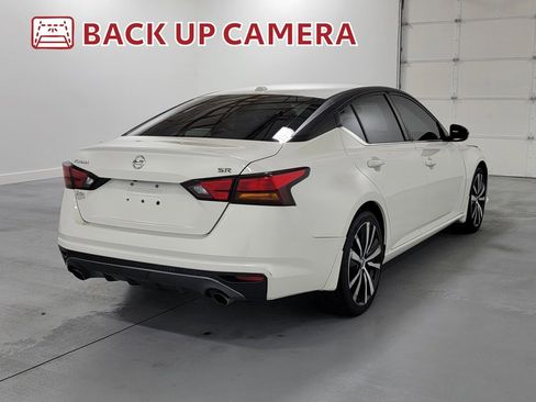 Used 2019 Nissan Altima 2.5 SR w/ SR Premium Package image 9