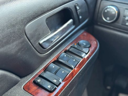 Used 2012 Chevrolet Tahoe LT image 25