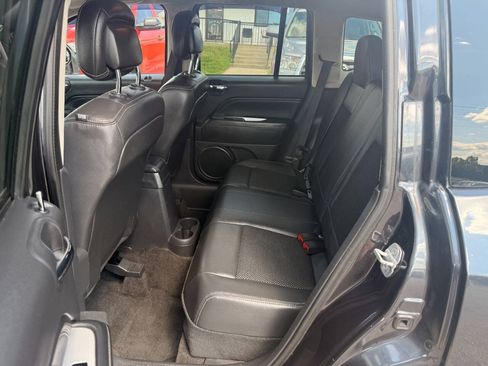 Used 2014 Jeep Compass Latitude w/ Sun/Sound Group AWD/4WD image 16