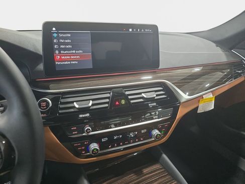 Certified 2023 BMW 530i w/ Convenience Package RWD image 15
