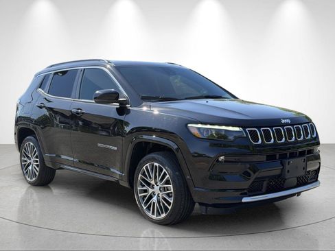 Used 2023 Jeep Compass Limited w/ Elite Group AWD/4WD image 7