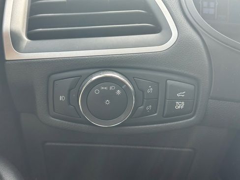 Used 2022 Ford Edge SEL w/ Convenience Package image 21