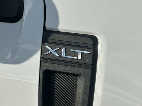 Used 2025 Ford Maverick XLT w/ Equipment Group 302A image 9