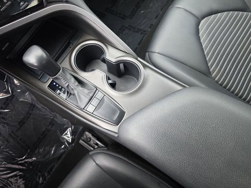 Used 2023 Toyota Camry SE image 31