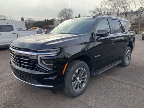 New 2026 Chevrolet Tahoe LS image 3