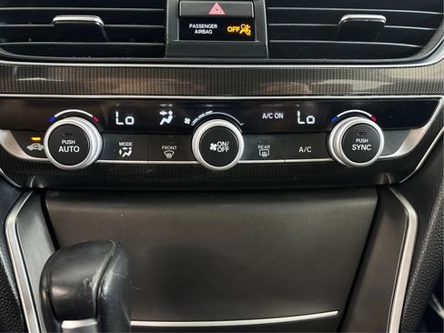Used 2018 Honda Accord Sport image 36