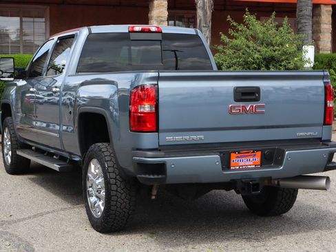 Used 2016 GMC Sierra 2500 Denali w/ Duramax Plus Package image 6