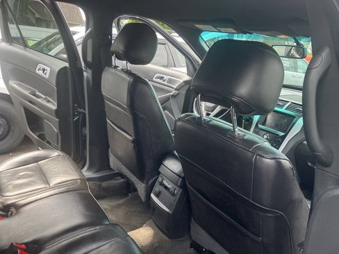 Used 2013 Ford Explorer XLT AWD/4WD image 34