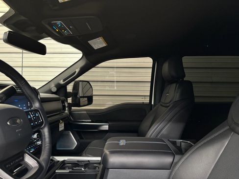 Used 2025 Ford F450 Platinum image 19