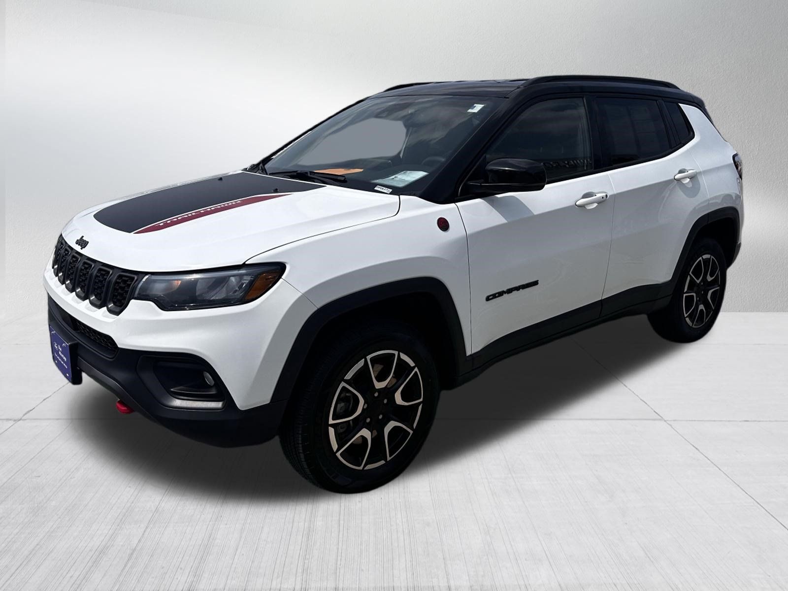 Used 2024 Jeep Compass Trailhawk AWD/4WD image 3