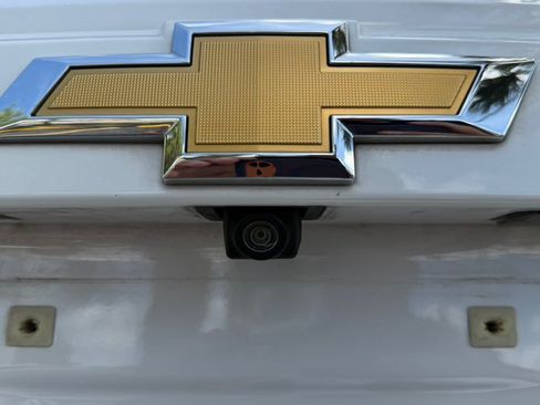 Used 2019 Chevrolet Trax LT w/ LPO, Protection Package AWD/4WD image 8