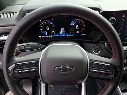 Used 2025 Chevrolet Colorado Z71 image 19