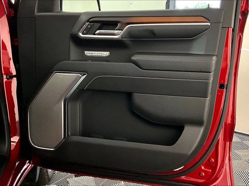 Used 2024 GMC Sierra 1500 Denali w/ Denali Reserve Package image 22